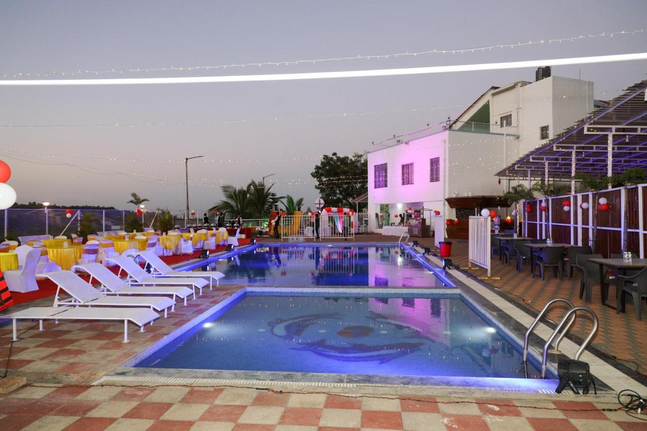 K Cliff * Pune