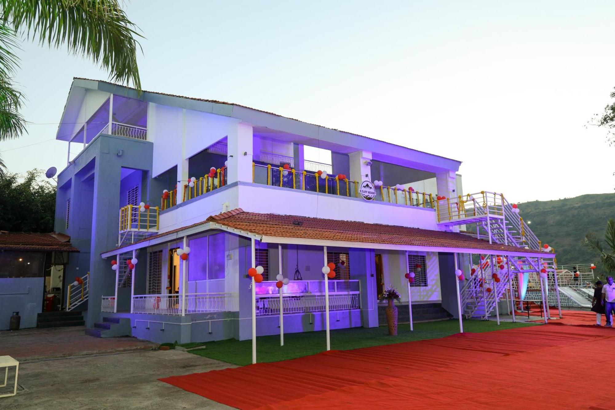 Resort K Cliff *